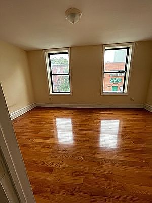 4th image of 670 Franklin Ave #2