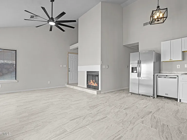 10720 Chert St — Photo 13