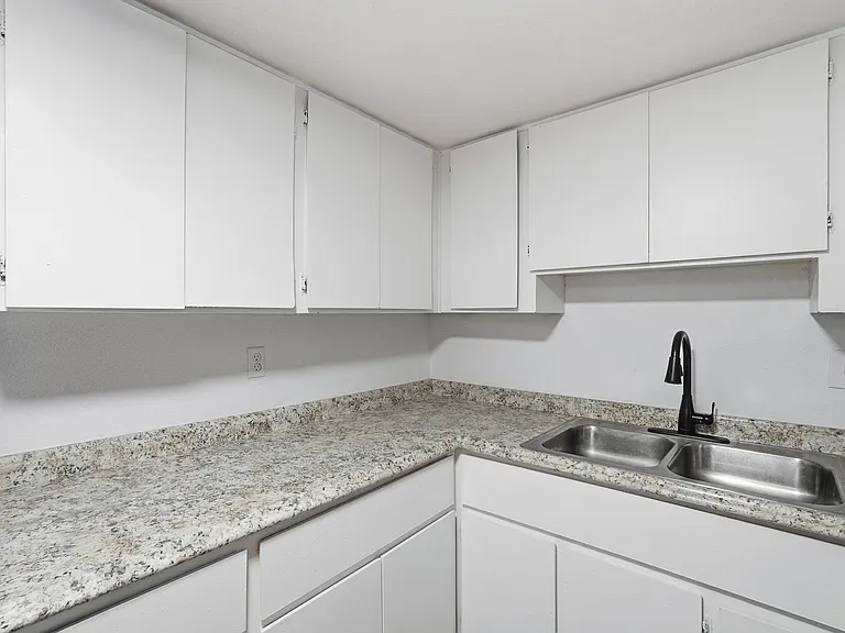 7232 N 27th Ave — Photo 33