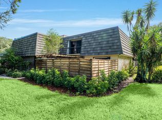 1611 16th Ter, Palm Beach Gardens, FL 33418