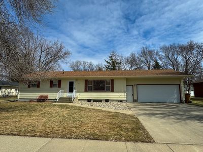 1710 Lawnridge Ave SE, Huron, SD, 57350