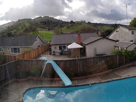 3rd image of 6273 Mahan Dr
