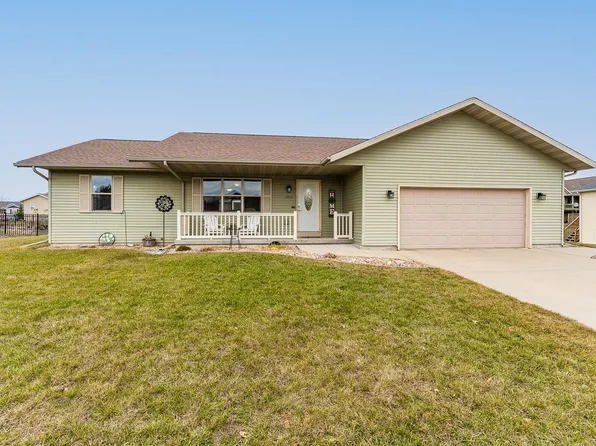 1511 19th St, Baraboo, WI 53913