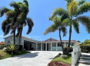 335 Camino Del Eucalipto St, Dorado, PR 00646