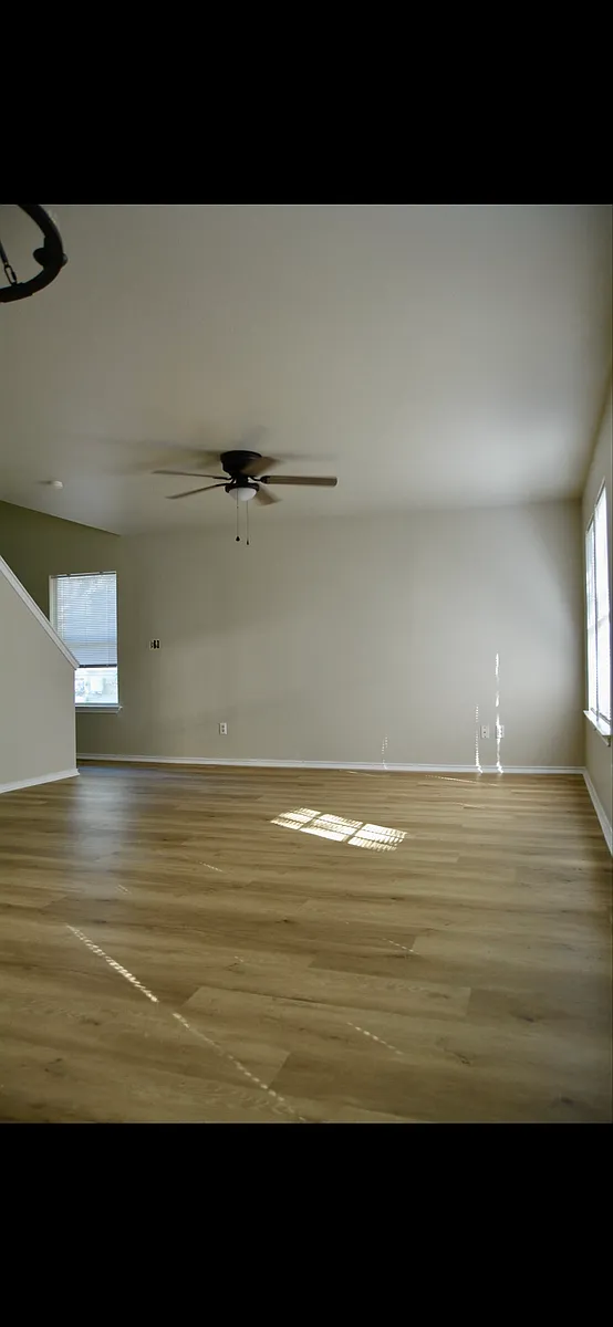 Living Room - 947 Sagewood Trl