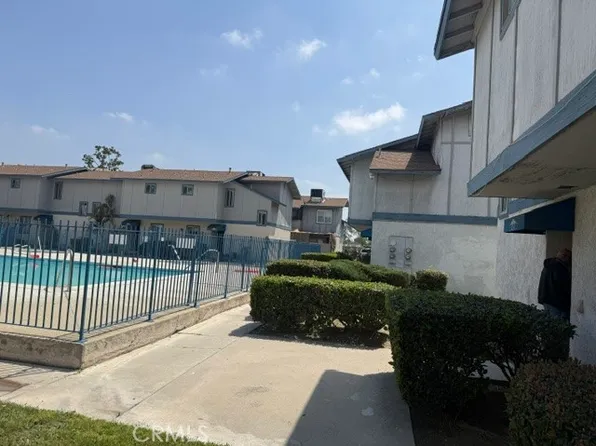 16770 San Bernardino Ave APT 10A, Fontana, CA 92335