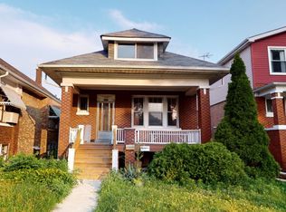 6722 Riverside Dr, Berwyn, IL 60402