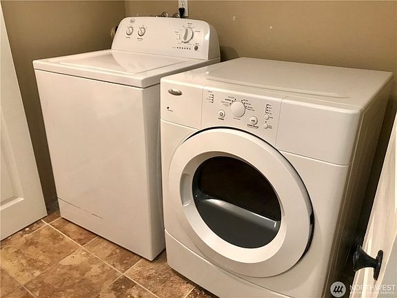4th image of 11634 NE 70th Pl APT A