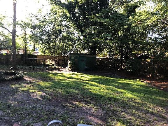 3rd image of 1024 S Shem Dr