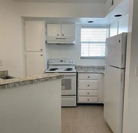 2nd image of 1401 Village Blvd APT 1618