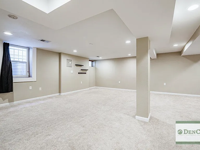 672 S Washington St — Photo 14