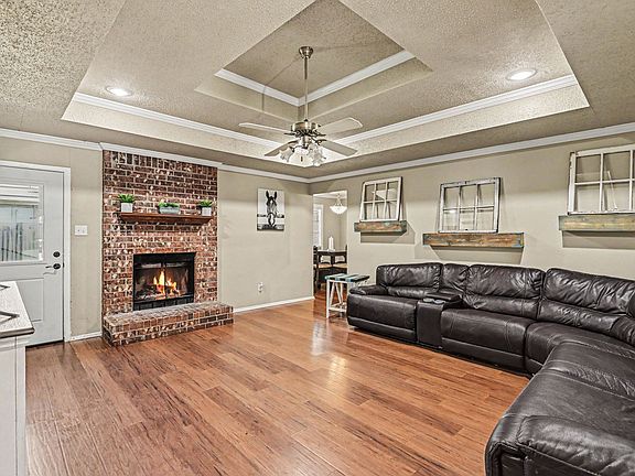 4th image of 8553 James Ct