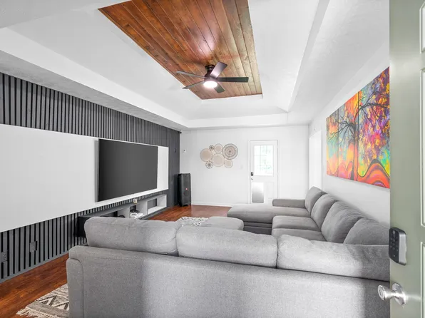 2605 Peach Grove Ln, Woodlawn, TN 37191