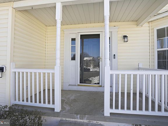 3rd image of 6 Reef Ct