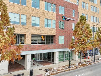 301 N Neil St APT 708, Champaign, IL, 61820