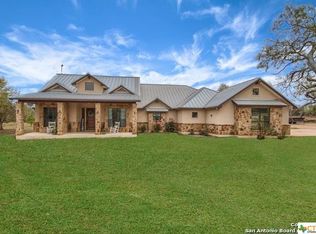 180 Oak Park Rd, Adkins, TX 78101