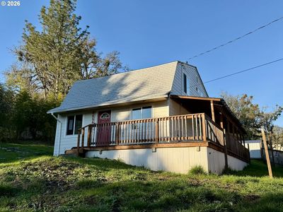 2056 NE Oswego Ave, Roseburg, OR, 97470