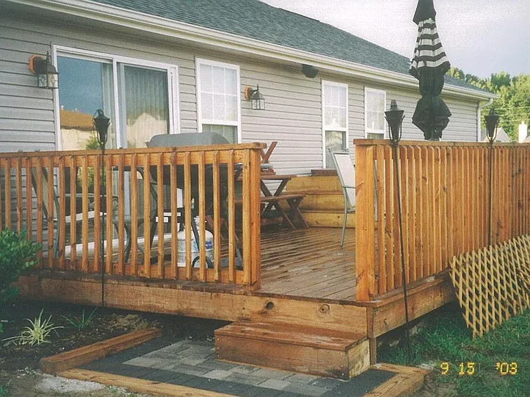 Older picture of the deck...sourcing newer photo from the renters