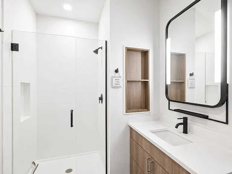 947 W Sunnyside Ave #407 — Photo 9
