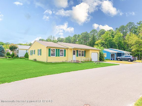 2nd image of 25 Falmouth Avenue #72