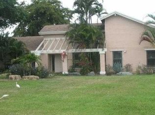920 Rainberry Lake Dr, Delray Beach, FL 33445