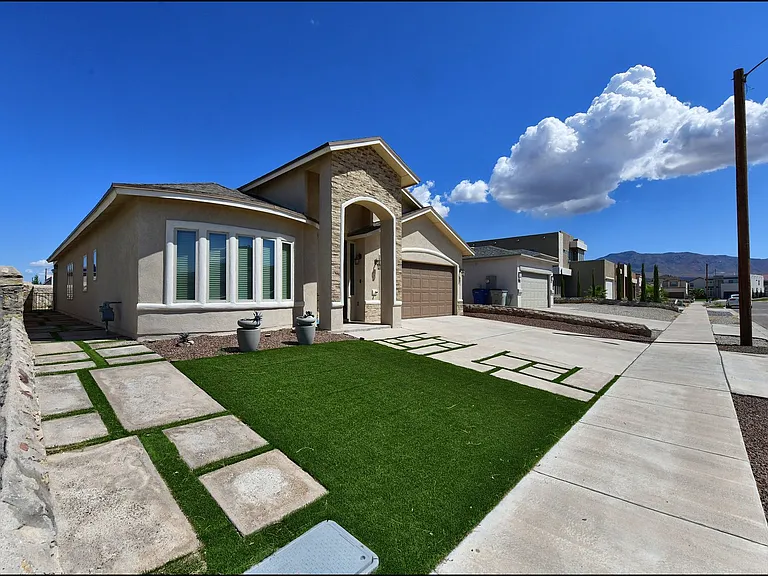 221 Jennice Cir — Photo 3