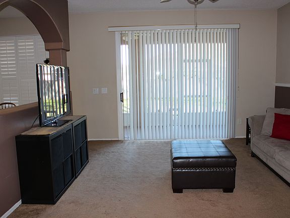 2nd image of 121 Hanging Moss Dr