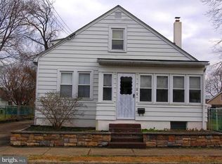 21 W Cleveland Ave, Morrisville, PA 19067