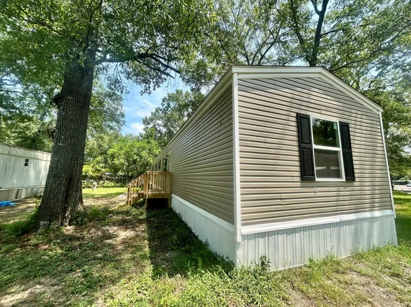 22 White Oak Vlg, Rainbow City, AL 35906