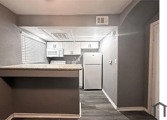 1607 N Carroll Ave #206 — Photo 22
