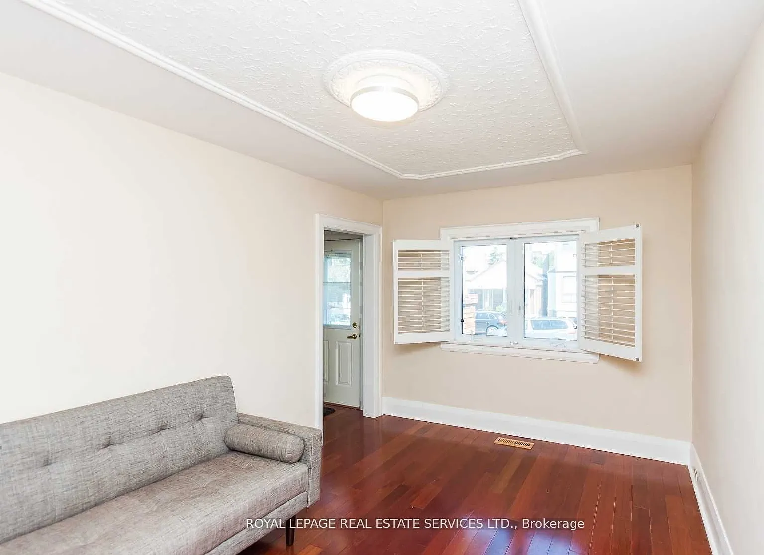 3 bed, $3,200 — Photo 2