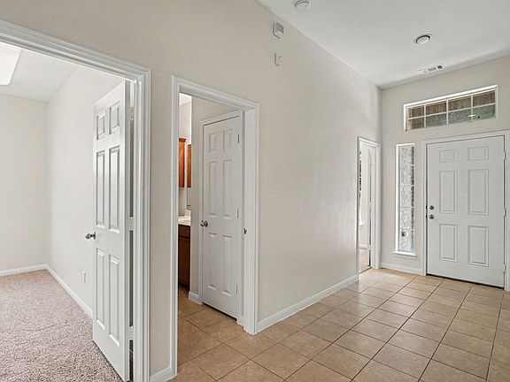 3rd image of 335 Quail Crossing Dr