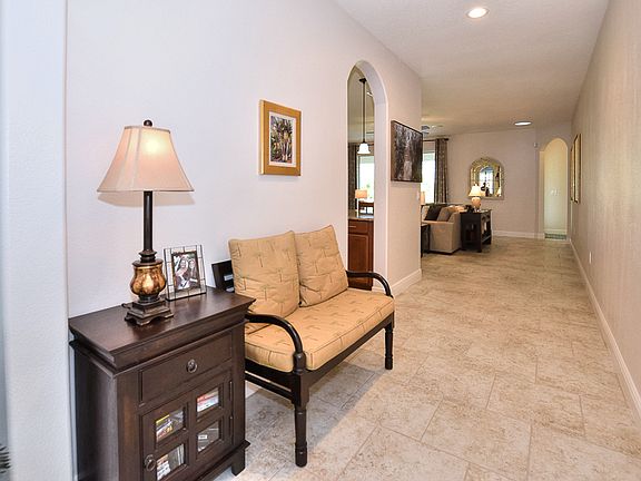 5th image of 111 Myrtleberry Ln