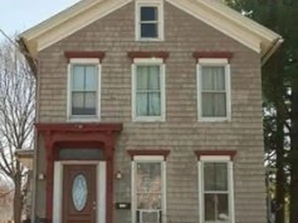 513 Main St, New York Mills, NY 13417