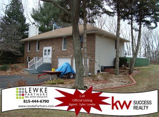 9824 Stacy Ln, Union, IL 60180