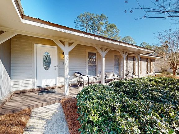 4th image of 1125 Appian Way