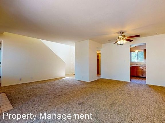 5th image of 1533 Georgene Dr NE