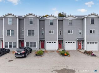 River Run Townhouse, Griswold, CT 06351