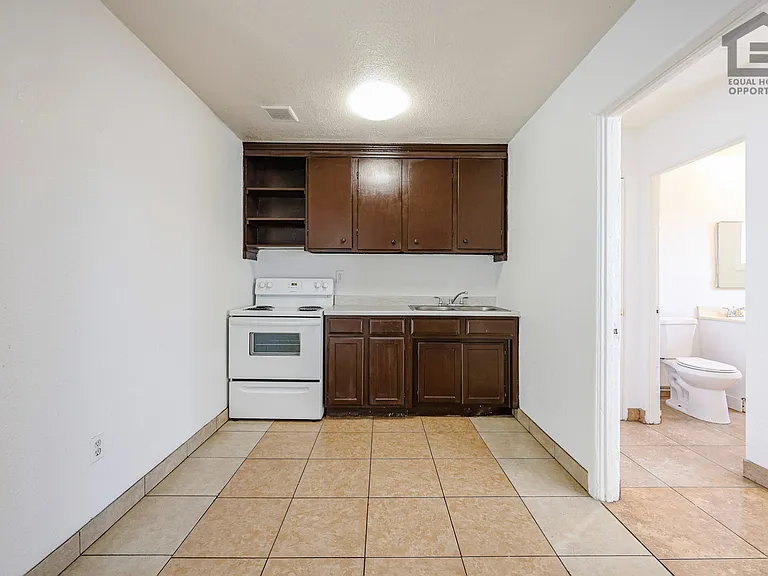 3601 W Melvin St — Photo 58