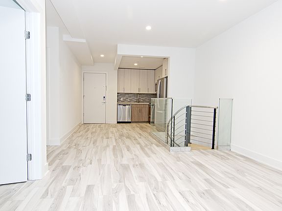 3rd image of 27-15 Astoria Blvd #1B