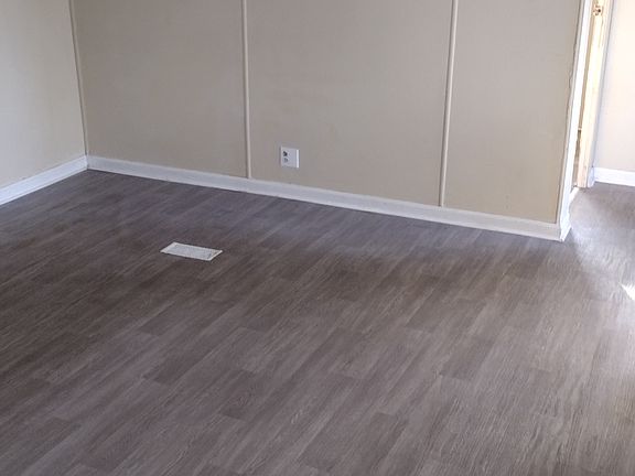 4th image of 600 Stephen St #33