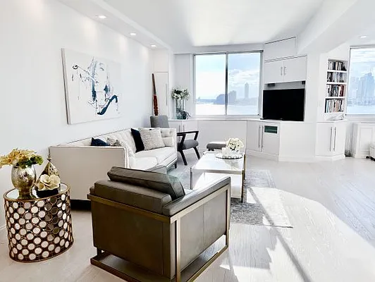 Rented by Battery Park Realty | media 15