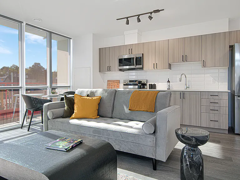 388 King St E #610 — Photo 8