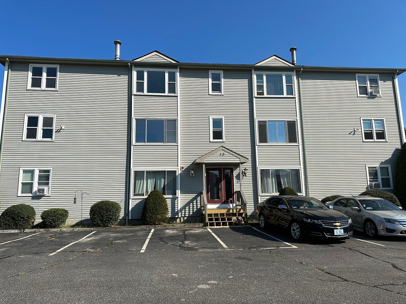 15 Pulaski St F, West Warwick, RI 02893 Zillow