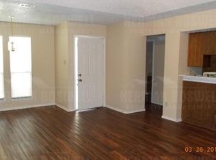 826 Lost Forest Dr, Arlington, TX 76011