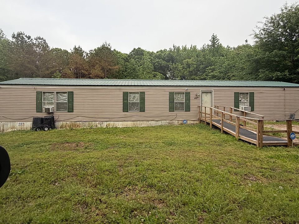 1st image of 40 Luther Ln