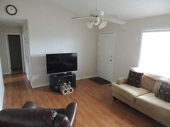4th image of 117 Antioch Woods Way