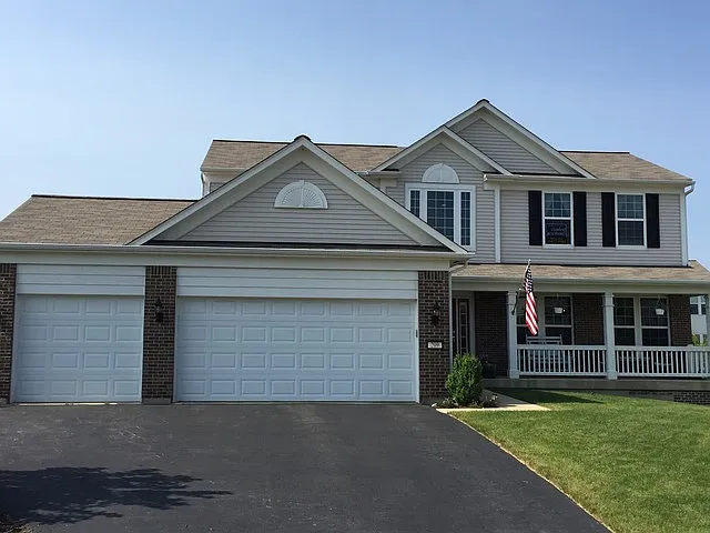 209 Foster Dr photo 1