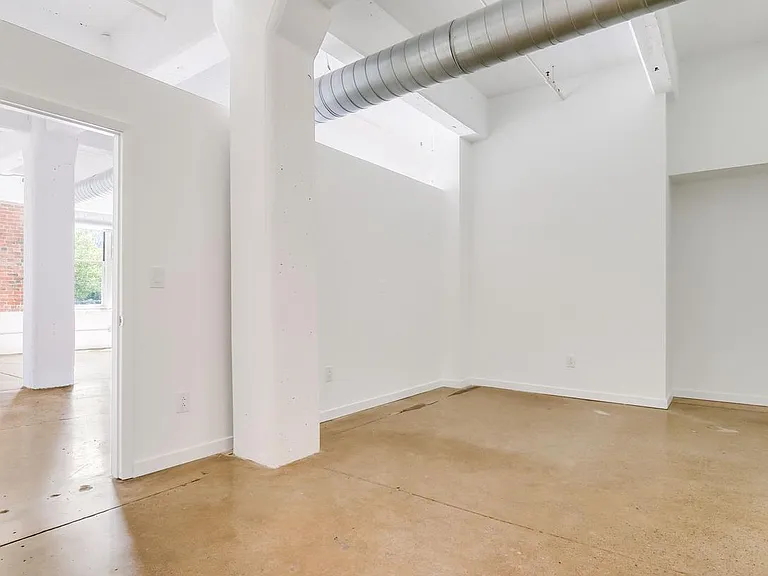 444 N 4th St #208 — Photo 8