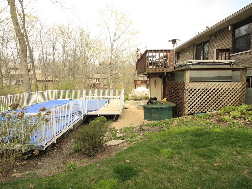 2nd image of 2352 Picnic Woods Dr